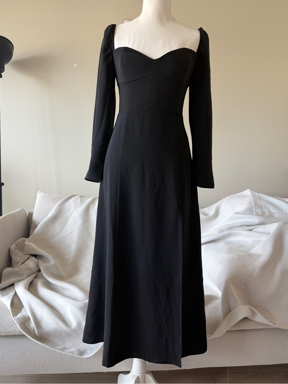 NWT Aritzia Wilfred Black Off-the-Shoulder Dress